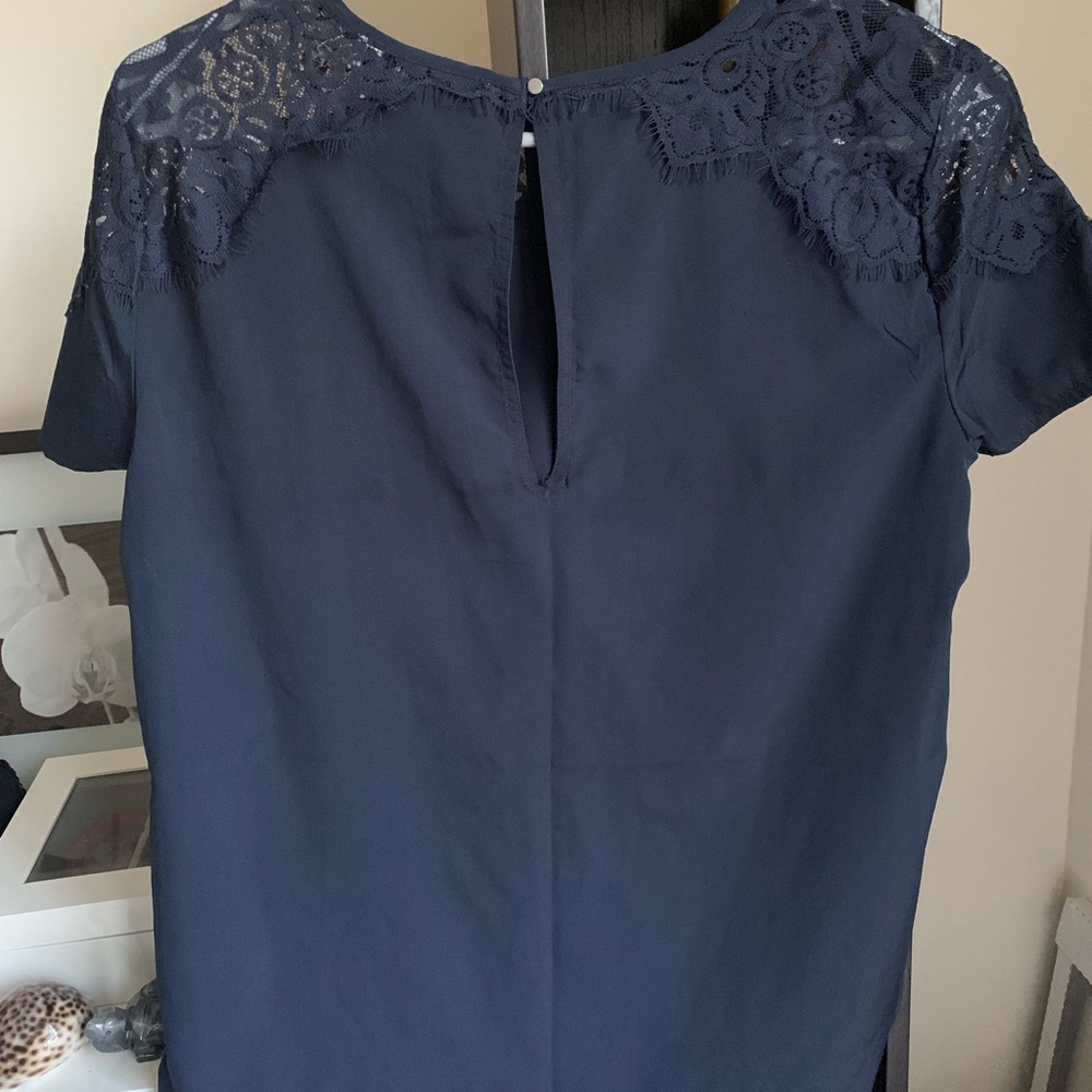 Blue Shirt - Picture 2 of 4